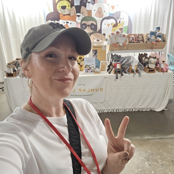 Meet your Posher, Kaylyn - Picture 3 of 3